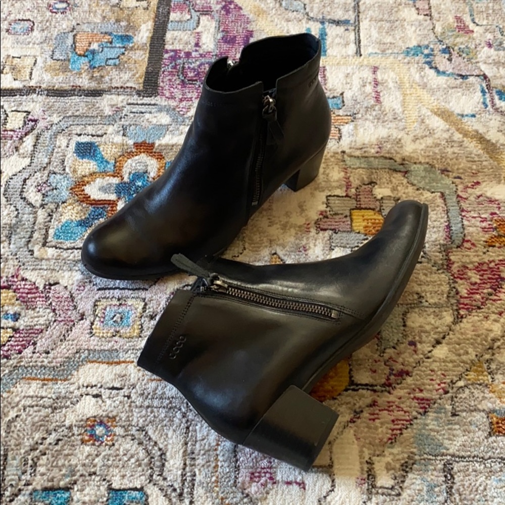 ECCO black booties